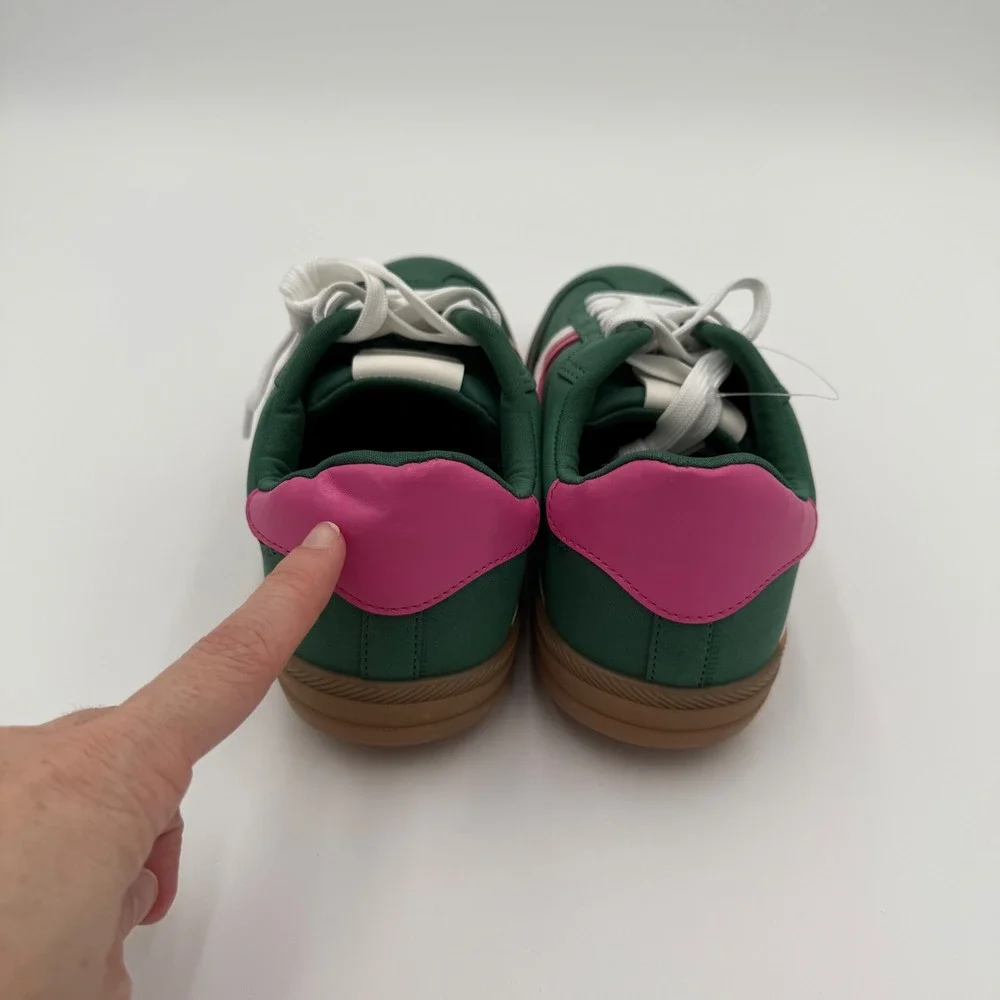 NWOT Dolce Vita Sybela Low Top Retro Sneakers 7 Green‎ Pink Gum Sole Lace Up